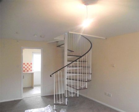 2 bedroom terraced house to rent - Photo 5