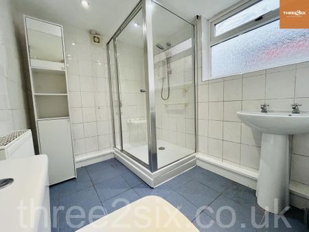 3 bedroom semi-detached house to rent - Photo 4