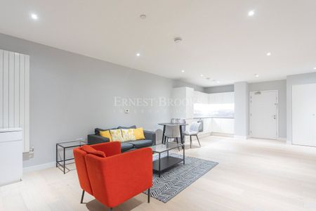 Summerston House, 51 Starboard Way, E16 2PE - Photo 4