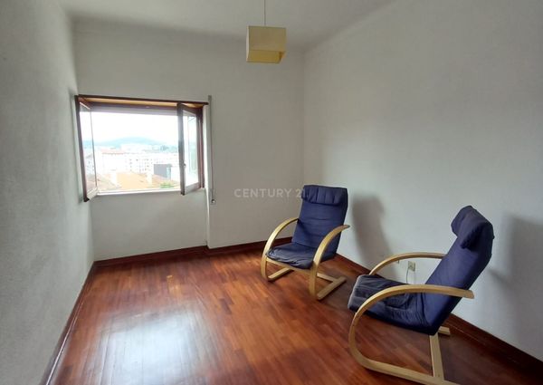 Apartamento T3 - Não Mobilado - Ladeira das Alpenduradas