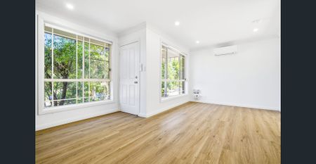 Newly Renovated Town House - Photo 2