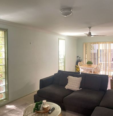 LARGE TOWNHOUSE - Photo 1