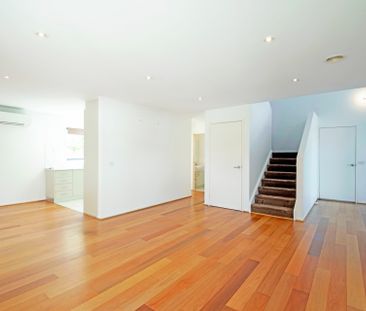 Stunning 2 Storey Townhouse - Photo 1