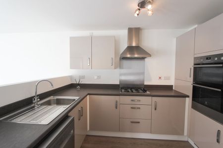 Gliwice Way, Lakeside, Doncaster DN4 5QB - Photo 2