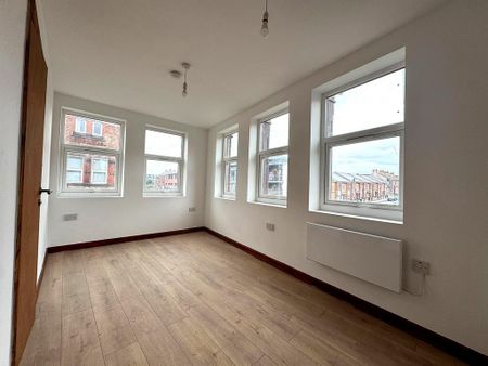 2 bedroom apartment to rent - Photo 4