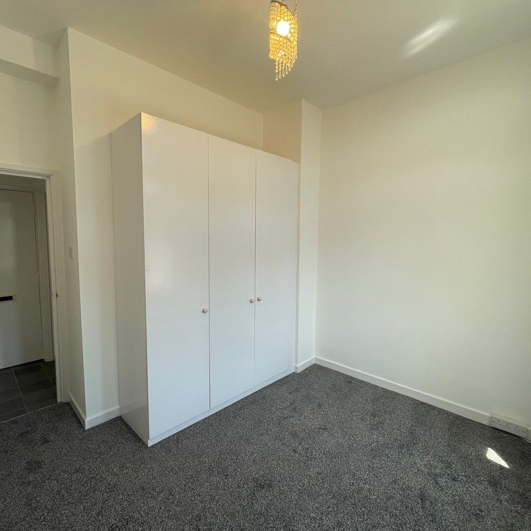 Percy Road, Bournemouth - Photo 1