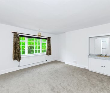 5 Bed Detached House, Lucknow Drive, NG3 - Photo 5