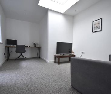 2 bedroom house to rent - Photo 1