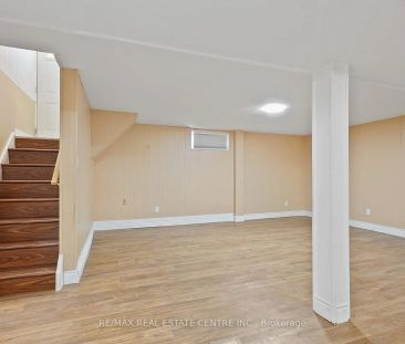 89 Forsythia Road #Lower - Photo 3