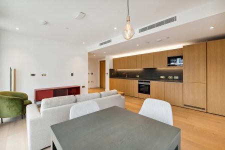 2 bedroom flat in King Cross - Photo 5