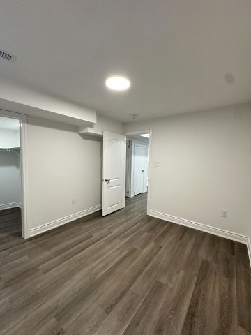 For Lease - 10 Nuttall Street, Brampton, Ontario - Photo 2