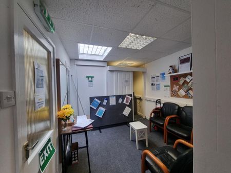 Studio to rent - Photo 4