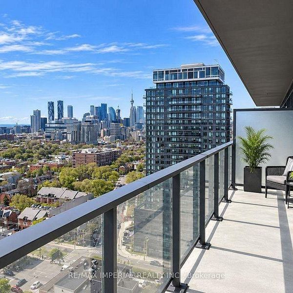 5 Defries Street condo — Toronto, ON (2-Bedroom) - 2 Bedroom - Photo 1