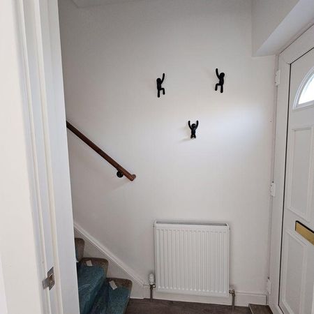 2 bed terraced house to rent in NE12 - Photo 3