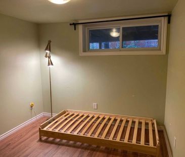 For Lease - 98 Avondale Avenue Unit# Lower, Toronto, Ontario - Photo 4