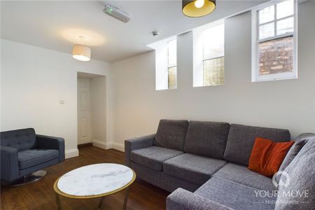 1 bedroom in a house share to rent - Photo 2