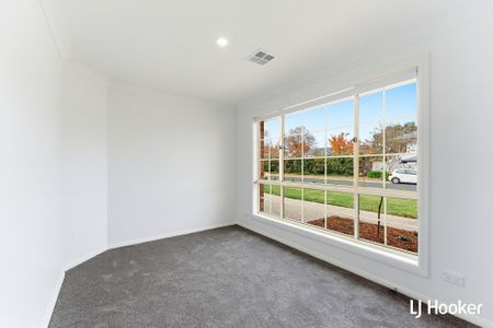 Stunning 4 Bedroom Renovation in Jerrabomberra - Photo 2