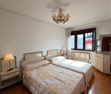 Piso de alquiler en Calle General Elorza, 54, Milán - Pumarín - Photo 5