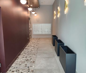 Studio for Rent 620 Coronation Avenue - Photo 3