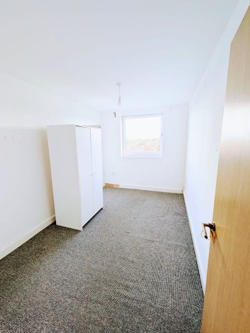 3 Bed Terraced House, Crete Tower, L5 - Photo 5