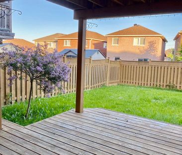 For Lease - 17 Christina Crescent, Bradford West Gwillimbury, Ontario - Photo 1