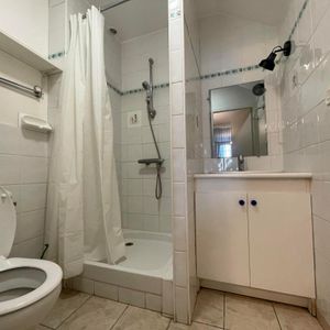 Location Appartement 1 pièce 19m² LA ROCHELLE 17000 - Photo 3