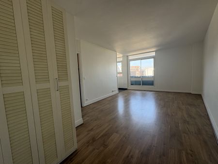 Location Appartement 1 pièce 32m² BOULOGNE BILLANCOURT 92100 - Photo 2