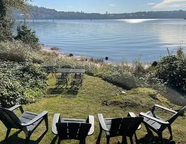 WATERFRONT ! 1 BR / 1 BATH BASEMENT SUITE - GREAT LOCATION CLOSE TO AMENITIES | 2883 Dollarton Hwy, North Vancouver - Photo 1