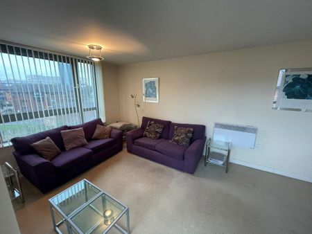 2 bedroom flat to rent - Photo 2