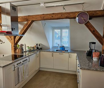 Altbau-Bijou unterm Dach: viel Raum, Holzbalken und eigenem Garten - Photo 2