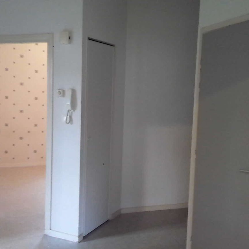 Location - Appartement T4 - 81 m² - Gilley - Photo 1