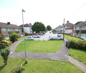 2 bedroom semi-detached house to rent - Photo 3