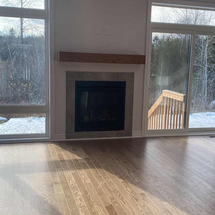 For Lease - 2440 Goldhawk Road, Stittsville - Munster - Richmond, Ontario - Photo 1