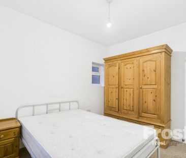 Staines Road, Feltham,TW14 - Photo 2