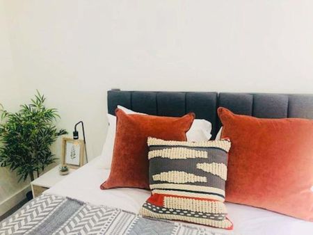 2 bedroom apartment to rent - Photo 2