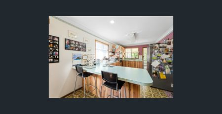 ROOM FOR RENT - Photo 3