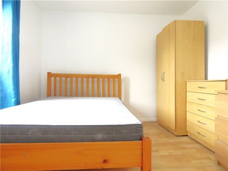 Charles Barry Close, London, SW4 6AQ - Photo 5