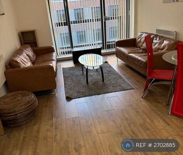 2 bedroom flat to rent - Photo 3