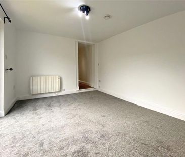2 bedroom bungalow to rent - Photo 2