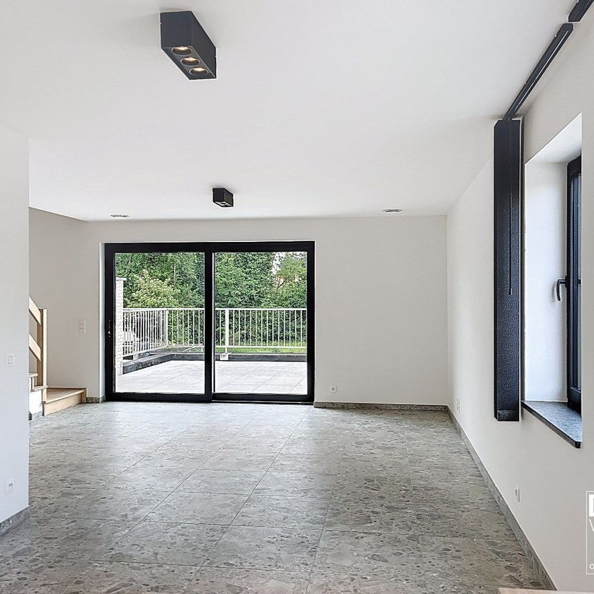 RUIM EN ENERGIEZUINIG DUPLEXAPPARTEMENT IN HEUSDEN-ZOLDER - Photo 1