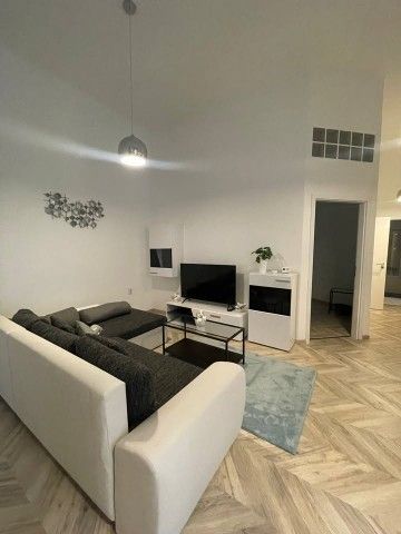 V. District Sas utca - Fotó 2