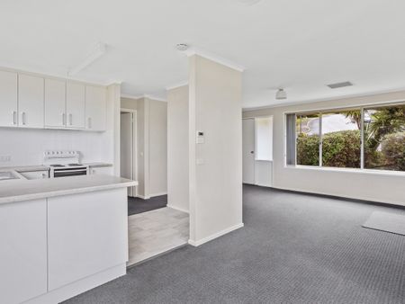 30 Woodlands Drive Blackmans Bay TAS 7052 Australia - Photo 2