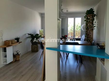 Location Appartement 3 pièces 67 m2 à Lons-le-Saunier - Photo 3