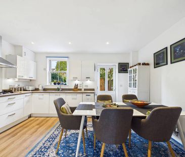 Cavalry Road, Colchester, Essex, CO2 7GH - Photo 4