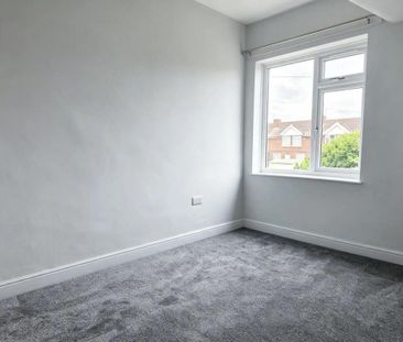 4 bedroom terraced house to rent - Photo 5