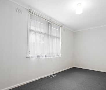 LOVELY THREE BEDROOM HOME - Photo 2
