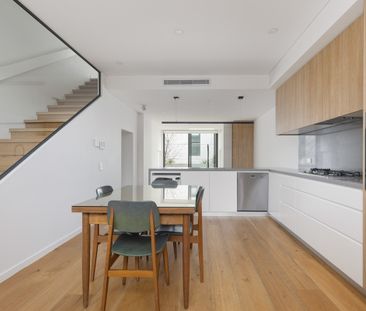 11 Euston Lane, Alexandria NSW 2015 - Townhouse For Rent | Domain - Photo 3