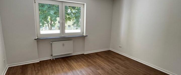 sanierte 3-Zimmer Wohnung (1.OG rechts) in 53119 Bonn - Photo 1