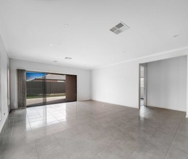 Location is Key - Photo 3