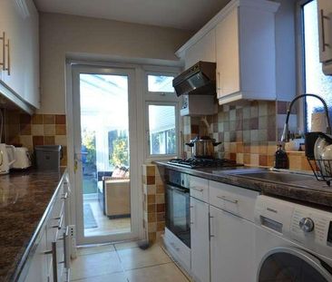 Saxon Road, Ashford, TW15 - Photo 5